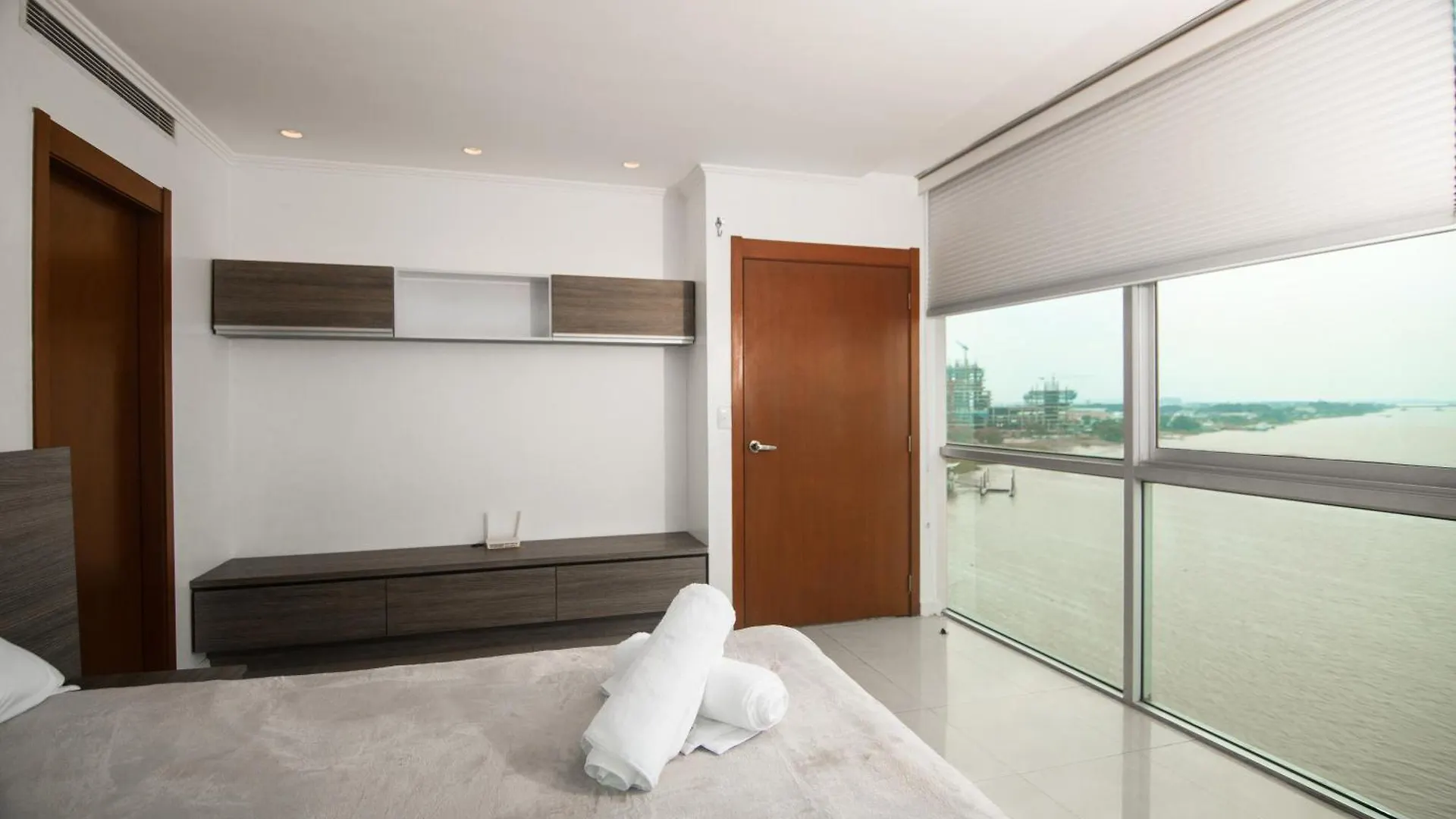 Apartamento Departamento Riverfront 2, Puerto Santa Ana, Guayaquil Ecuador