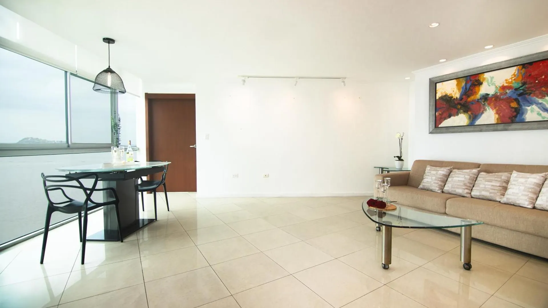Departamento Riverfront 2, Puerto Santa Ana, Guayaquil